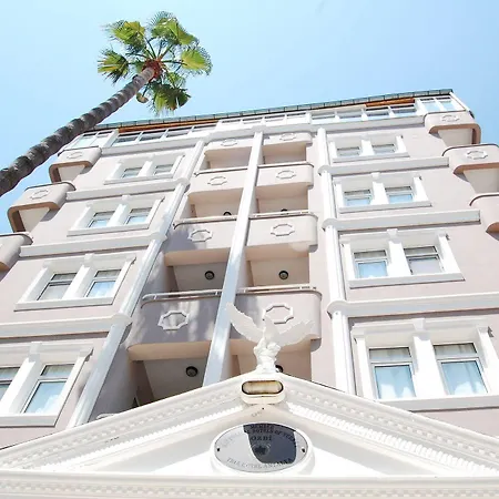 Triana Hotel